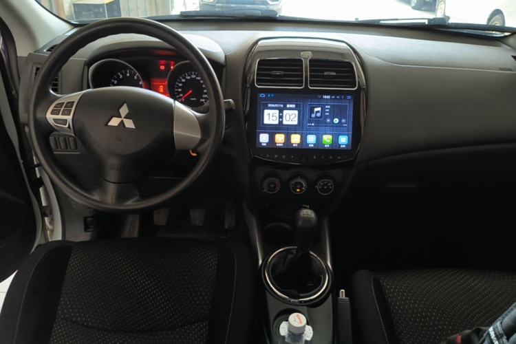 Used Mitsubishi ASX 2016 1.6L Manual Two-Wheel Drive Pioneer Edition Center Console