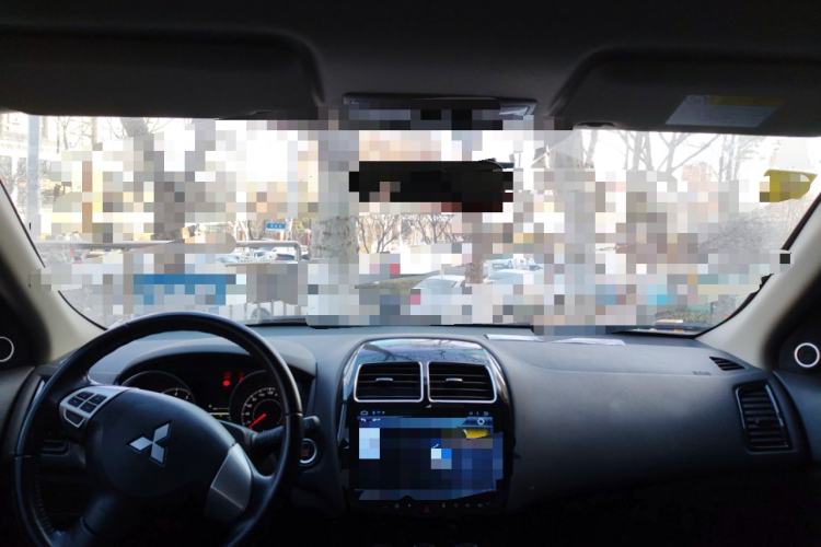Used Mitsubishi ASX 2016 2.0L CVT Two-Wheel Drive Navigation Edition Center Console