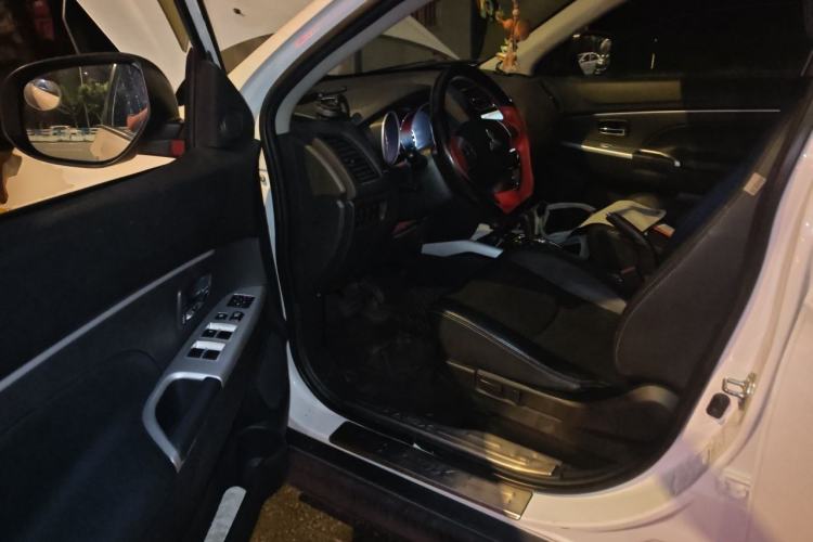 Used Mitsubishi ASX 2016 2.0L CVT Two-Wheel Drive Navigation Edition Driver Seat