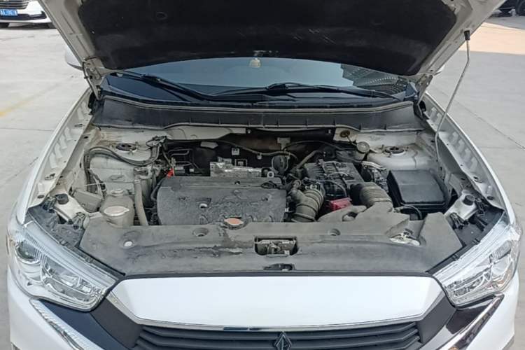 Used Mitsubishi ASX 2016 2.0L CVT Two-Wheel Drive Excellence Edition Engine Bay