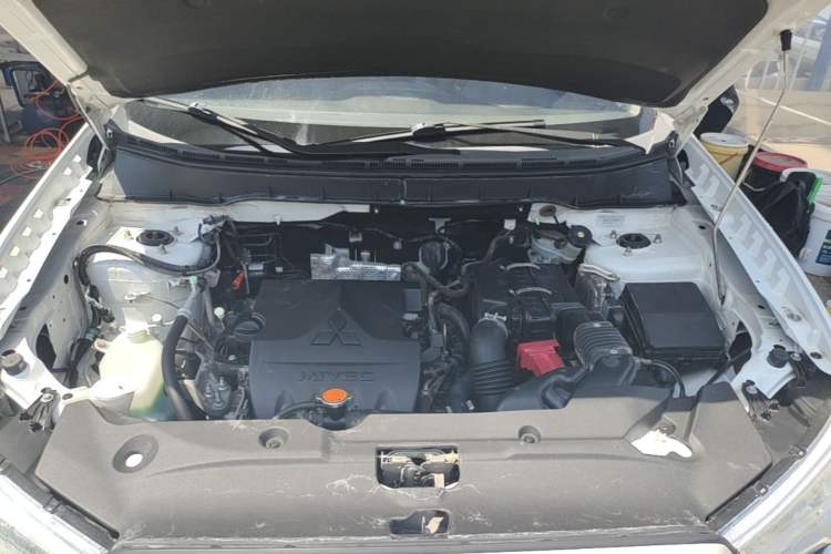 Used Mitsubishi ASX 2016 1.6L Manual Two-Wheel Drive Pioneer Edition Engine Bay