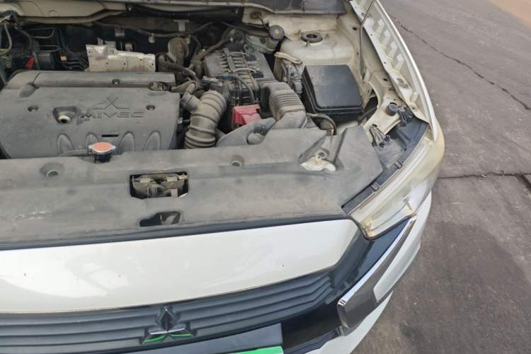 Used Mitsubishi ASX 2016 2.0L CVT Two-Wheel Drive Navigation Edition Engine Bay Left