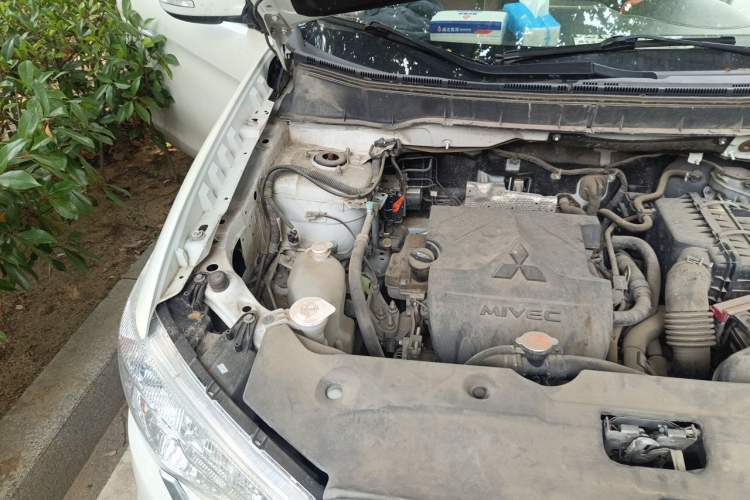 Used Mitsubishi ASX 2016 1.6L Manual Two-Wheel Drive Pioneer Edition Engine Bay Right
