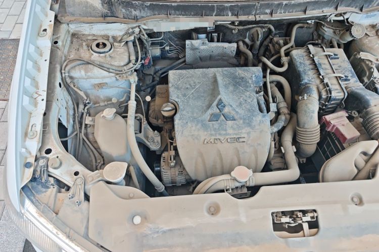 Used Mitsubishi ASX 2016 1.6L Manual Two-Wheel Drive Entry Version Engine Bay Right