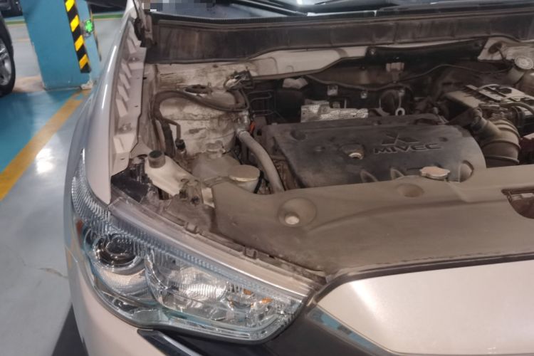 Used Mitsubishi ASX 2016 2.0L CVT Two-Wheel Drive Navigation Edition Engine Bay Right