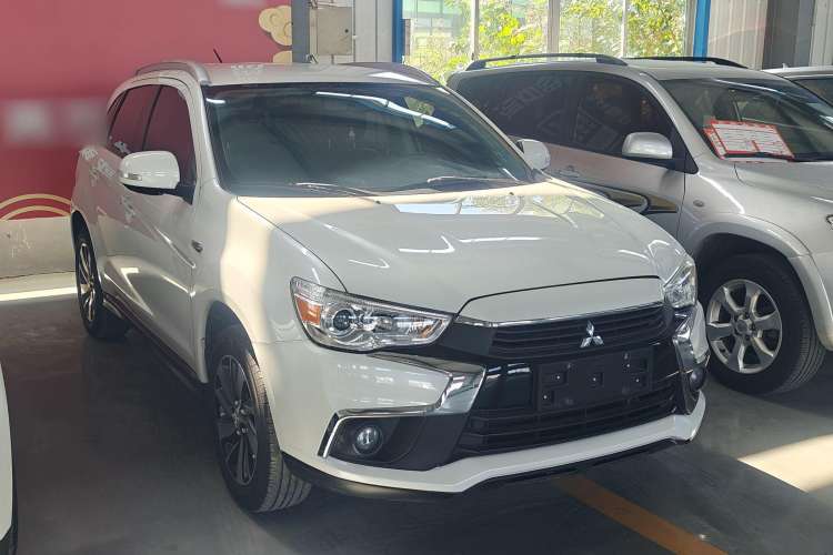 Used Mitsubishi ASX 2016 2.0L CVT Two-Wheel Drive Navigation Edition Exterior 2