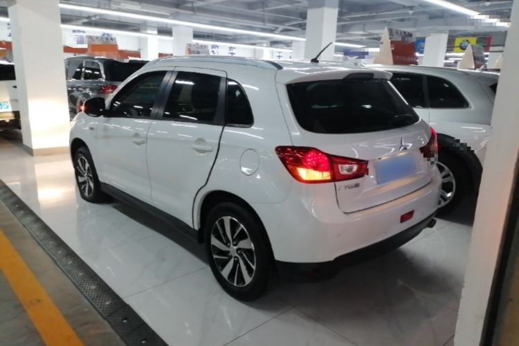 Used Mitsubishi ASX 2016 2.0L CVT Two-Wheel Drive Navigation Edition Exterior 2