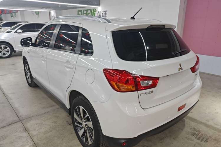 Used Mitsubishi ASX 2016 2.0L CVT Two-Wheel Drive Navigation Edition Exterior 2
