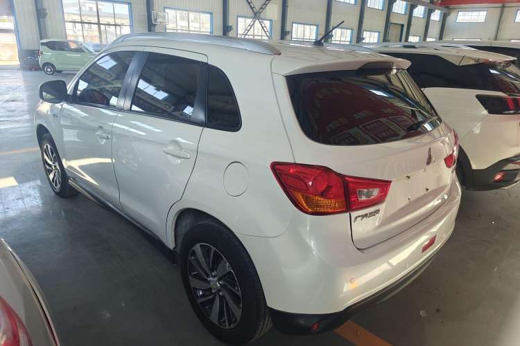 Used Mitsubishi ASX 2016 2.0L CVT Two-Wheel Drive Navigation Edition Exterior 3