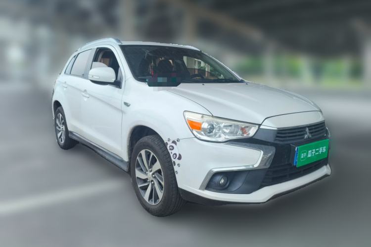 Used Mitsubishi ASX 2016 1.6L Manual Two-Wheel Drive Pioneer Edition Front Right 45 Deg