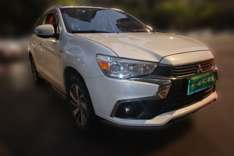 Used Mitsubishi ASX 2016 2.0L CVT Two-Wheel Drive Navigation Edition Front Right 45 Deg