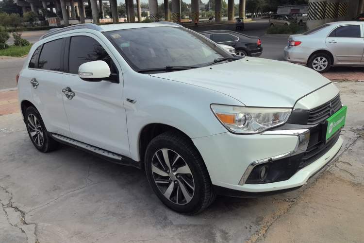 Used Mitsubishi ASX 2016 2.0L CVT Two-Wheel Drive Navigation Edition Front Right 45 Deg