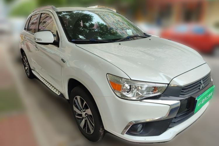 Used Mitsubishi ASX 2016 2.0L CVT Two-Wheel Drive Navigation Edition Front Right 45 Deg