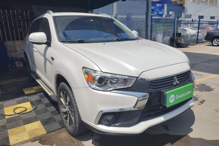 Used Mitsubishi ASX 2016 1.6L Manual Two-Wheel Drive Pioneer Edition Front Right 45 Deg