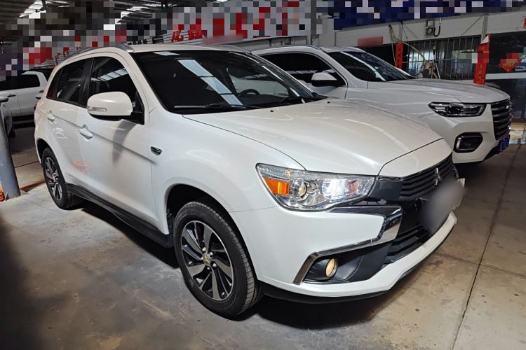 Used Mitsubishi ASX 2016 2.0L CVT Two-Wheel Drive Navigation Edition Front Right 45 Deg