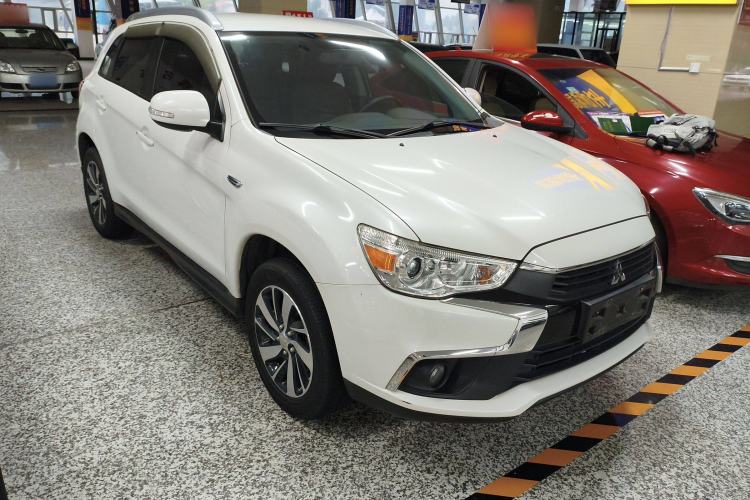 Used Mitsubishi ASX 2016 2.0L CVT Two-Wheel Drive Navigation Edition Front Right 45 Deg