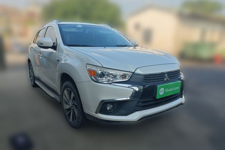 Used Mitsubishi ASX 2016 2.0L CVT Two-Wheel Drive Navigation Edition Front Right 45 Deg
