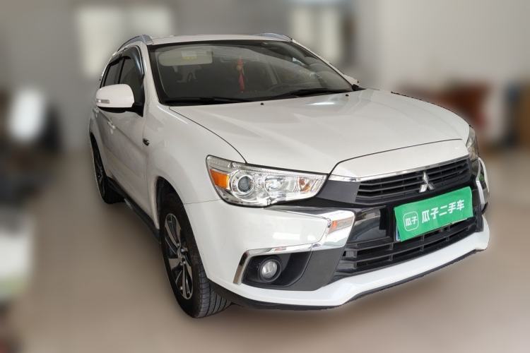 Used Mitsubishi ASX 2016 2.0L CVT Two-Wheel Drive Navigation Edition Front Right 45 Deg