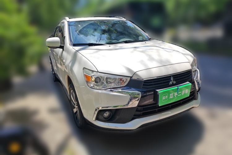 Used Mitsubishi ASX 2016 1.6L Manual Two-Wheel Drive Entry Version Front Right 45 Deg
