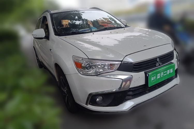 Used Mitsubishi ASX 2016 1.6L Manual Two-Wheel Drive Pioneer Edition Front Right 45 Deg