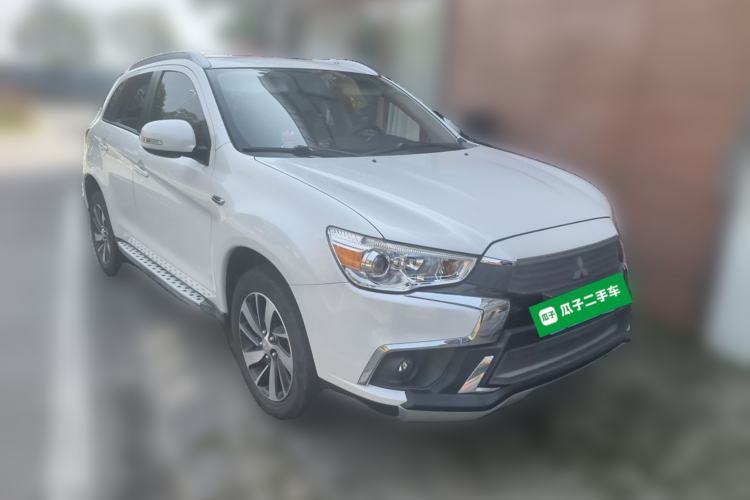 Used Mitsubishi ASX 2016 1.6L Manual Two-Wheel Drive Pioneer Edition Front Right 45 Deg