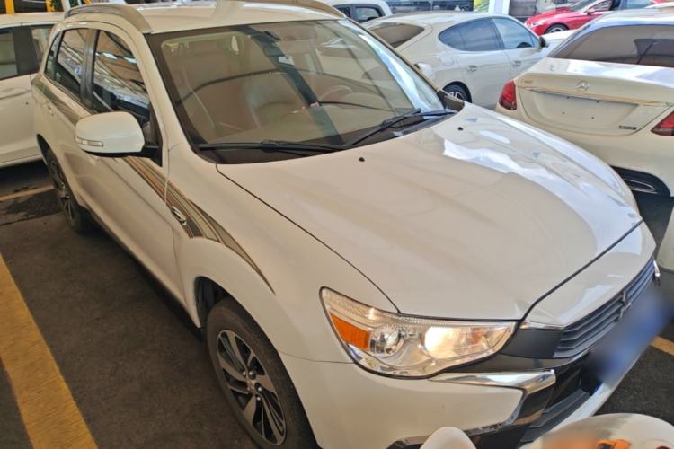 Used Mitsubishi ASX 2016 2.0L CVT Two-Wheel Drive Navigation Edition Front Right 45 Deg