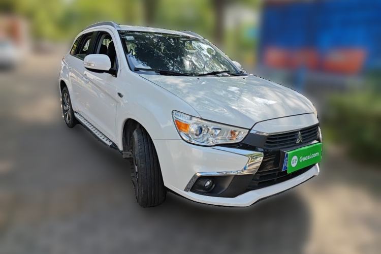 Used Mitsubishi ASX 2016 2.0L CVT Two-Wheel Drive Navigation Edition Front Right 45 Deg