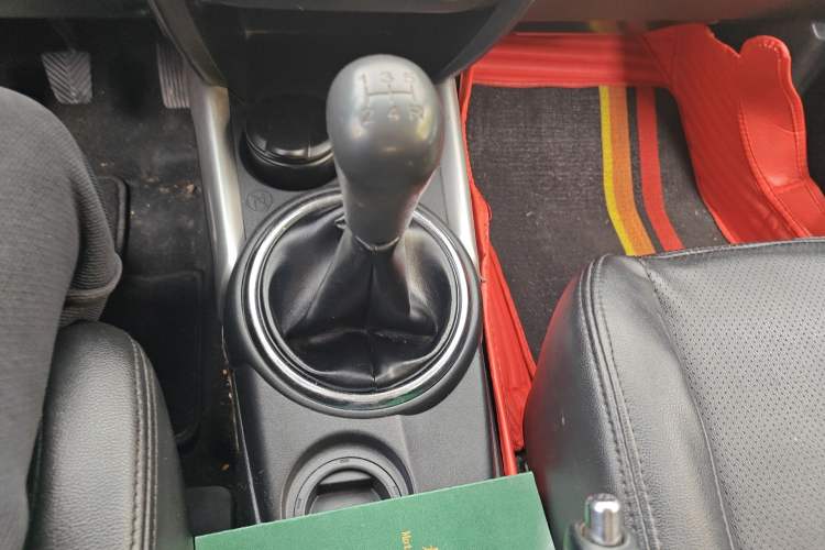 Used Mitsubishi ASX 2016 1.6L Manual Two-Wheel Drive Entry Version Gear Lever