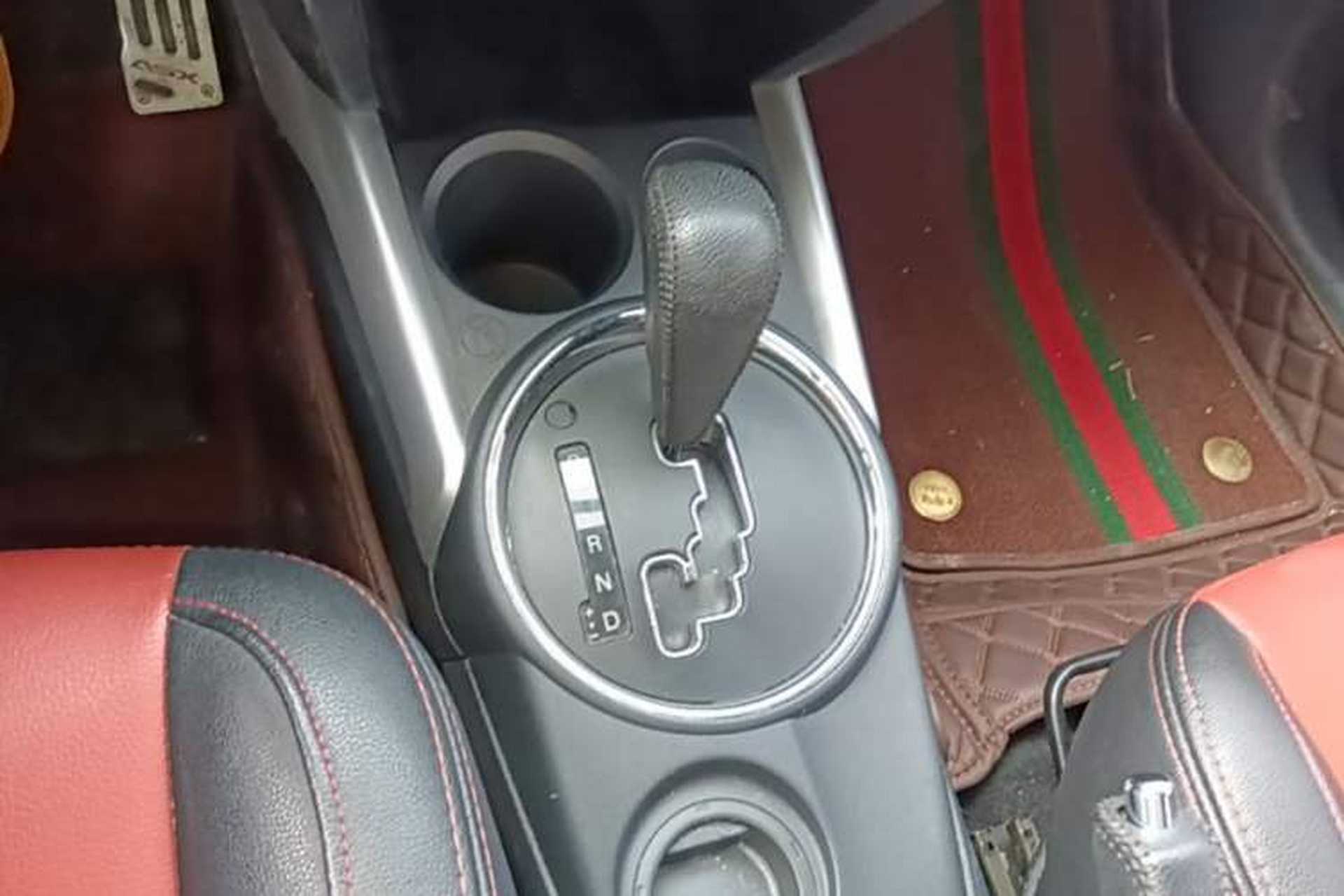 Used Mitsubishi ASX 2016 2.0L CVT Two-Wheel Drive Excellence Edition Gear Lever