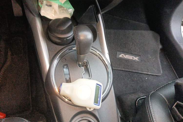 Used Mitsubishi ASX 2016 2.0L CVT Two-Wheel Drive Navigation Edition Gear Lever