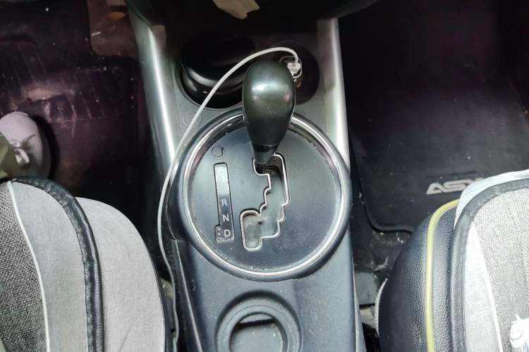 Used Mitsubishi ASX 2016 2.0L CVT Two-Wheel Drive Excellence Edition Gear Lever