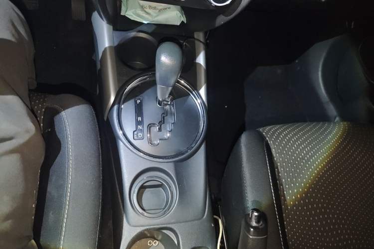 Used Mitsubishi ASX 2016 2.0L CVT Two-Wheel Drive Excellence Edition Gear Lever