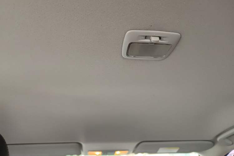 Used Mitsubishi ASX 2016 2.0L CVT Two-Wheel Drive Navigation Edition Headliner