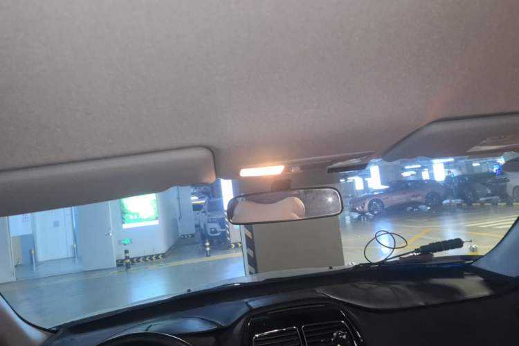 Used Mitsubishi ASX 2016 2.0L CVT Two-Wheel Drive Navigation Edition Headliner