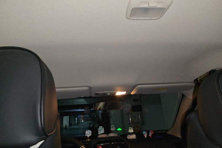 Used Mitsubishi ASX 2016 2.0L CVT Two-Wheel Drive Navigation Edition Headliner