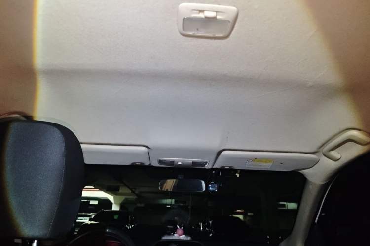 Used Mitsubishi ASX 2016 2.0L CVT Two-Wheel Drive Excellence Edition Headliner