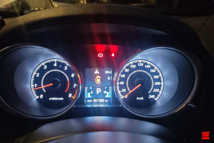 Used Mitsubishi ASX 2016 2.0L CVT Two-Wheel Drive Navigation Edition Instrument Cluster