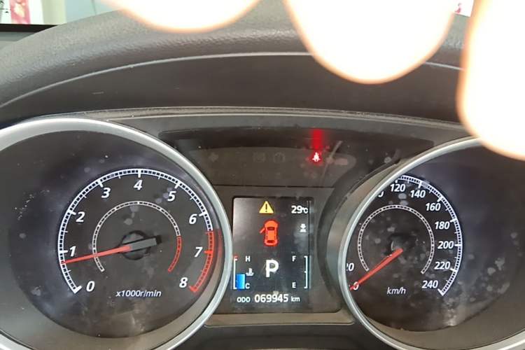 Used Mitsubishi ASX 2016 2.0L CVT Two-Wheel Drive Navigation Edition Instrument Cluster