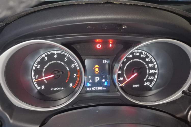 Used Mitsubishi ASX 2016 2.0L CVT Two-Wheel Drive Navigation Edition Instrument Cluster