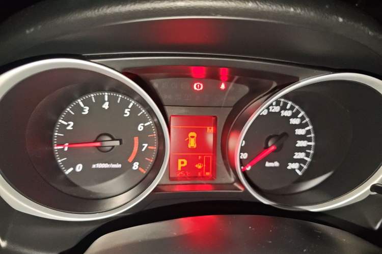 Used Mitsubishi ASX 2016 2.0L CVT Two-Wheel Drive Excellence Edition Instrument Cluster