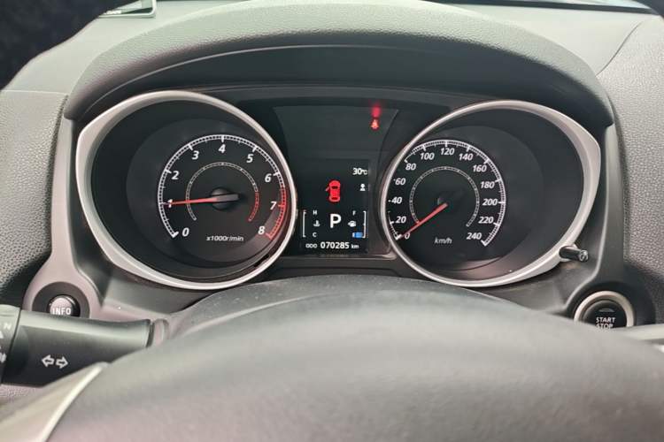Used Mitsubishi ASX 2016 2.0L CVT Two-Wheel Drive Navigation Edition Instrument Cluster