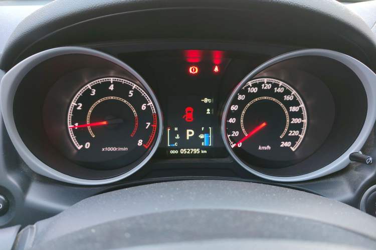 Used Mitsubishi ASX 2016 2.0L CVT Two-Wheel Drive Navigation Edition Instrument Cluster