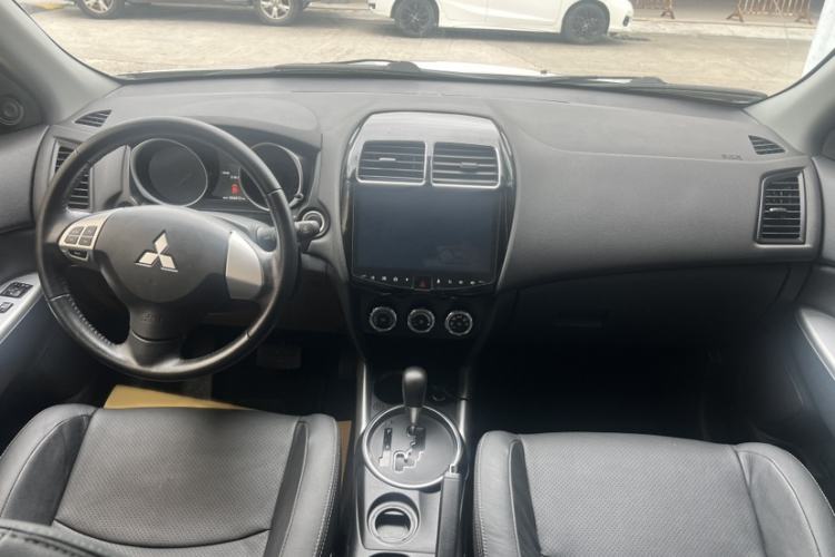 Used Mitsubishi ASX 2016 2.0L CVT Two-Wheel Drive Navigation Edition Interior 1