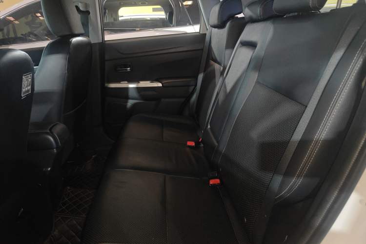 Used Mitsubishi ASX 2016 2.0L CVT Two-Wheel Drive Navigation Edition Interior 2