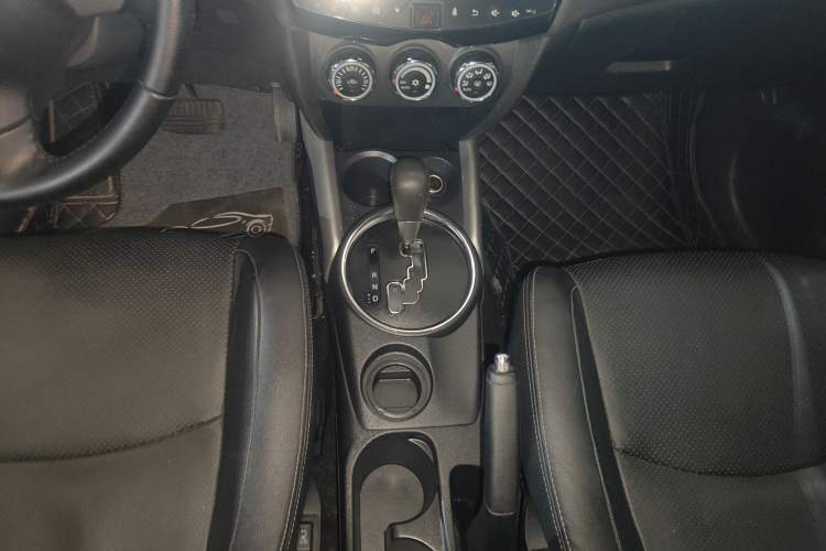 Used Mitsubishi ASX 2016 2.0L CVT Two-Wheel Drive Navigation Edition Interior 6