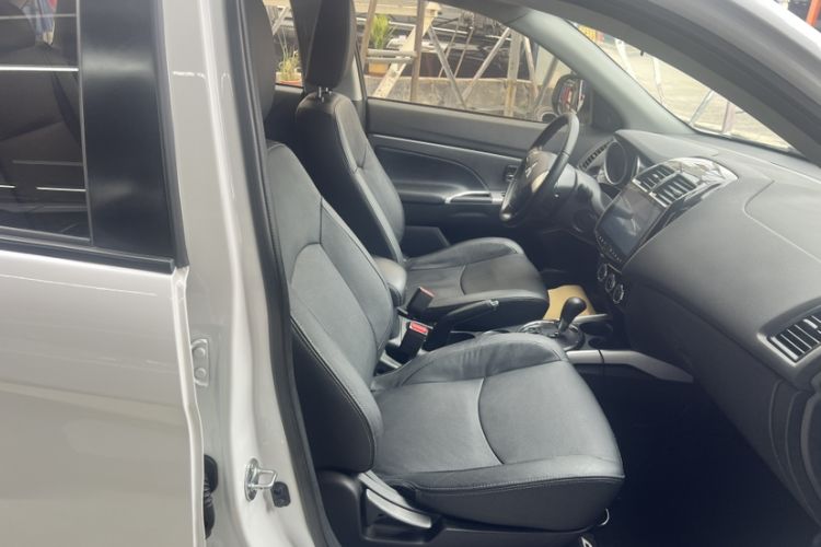 Used Mitsubishi ASX 2016 2.0L CVT Two-Wheel Drive Navigation Edition Interior 9