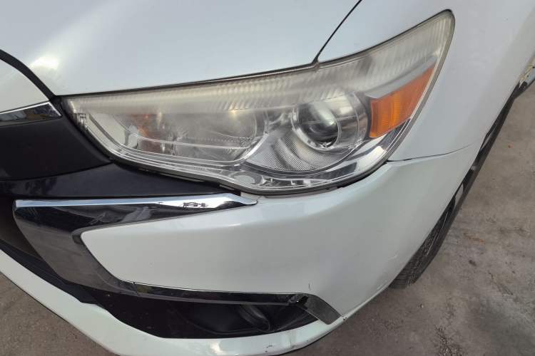 Used Mitsubishi ASX 2016 2.0L CVT Two-Wheel Drive Navigation Edition Left Front Headlight
