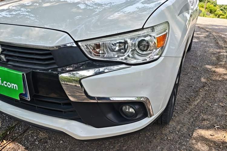 Used Mitsubishi ASX 2016 2.0L CVT Two-Wheel Drive Excellence Edition Left Front Headlight
