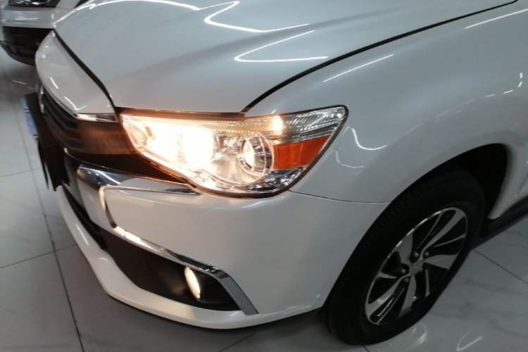 Used Mitsubishi ASX 2016 2.0L CVT Two-Wheel Drive Navigation Edition Left Front Headlight
