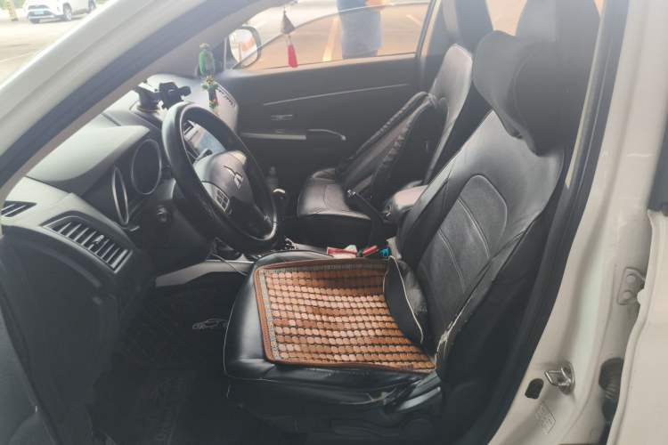Used Mitsubishi ASX 2016 1.6L Manual Two-Wheel Drive Pioneer Edition Left Front Seat